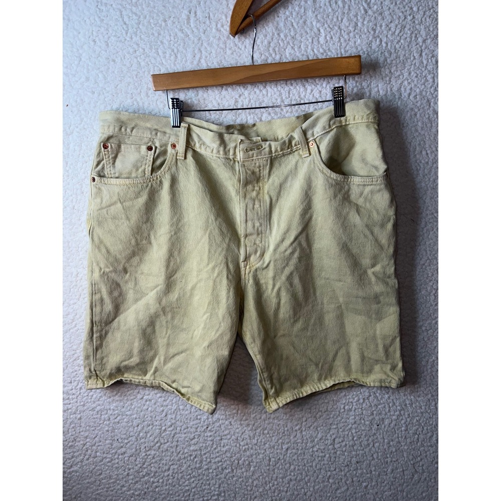 Levis 501 Mens Yellow Denim Shorts Mushroom Tab Button Fly W40 L9 36512-0159